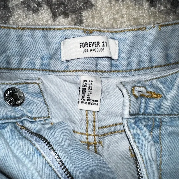 Jean shorts - Picture 2 of 3